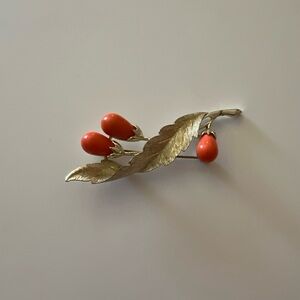 Vintage Sarah Coventry “Bittersweet Berries” Brooch From 1963